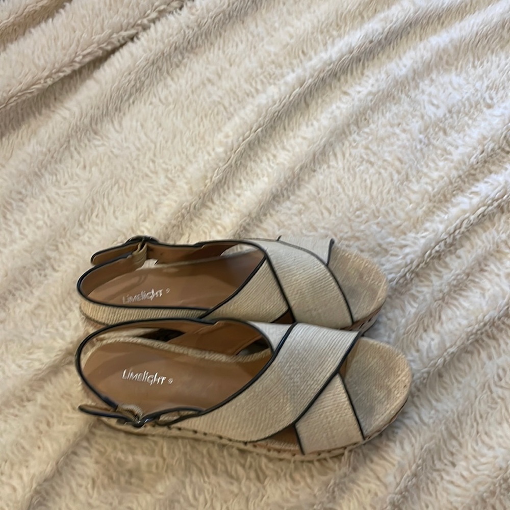 Cute Navy/Beige Platforms